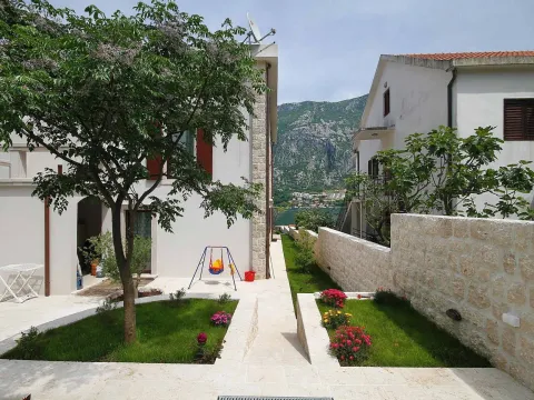 Sale, house, 497m², Prčanj, Kotor - image 30