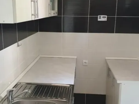 Izdavanje, jednosoban stan, 50m², Petrovaradin, Novi Sad - image 6