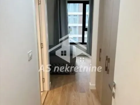 Izdavanje, trosoban stan, 98m², Savski Venac, Beograd - image 8