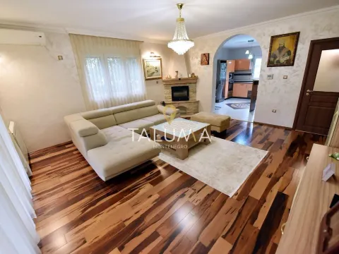 Prodaja, kuća, 175m², Podgorica, Crna Gora - image 8