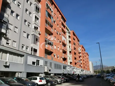 Izdavanje, dvosoban stan, 92m², City Kvart, Podgorica - image 7