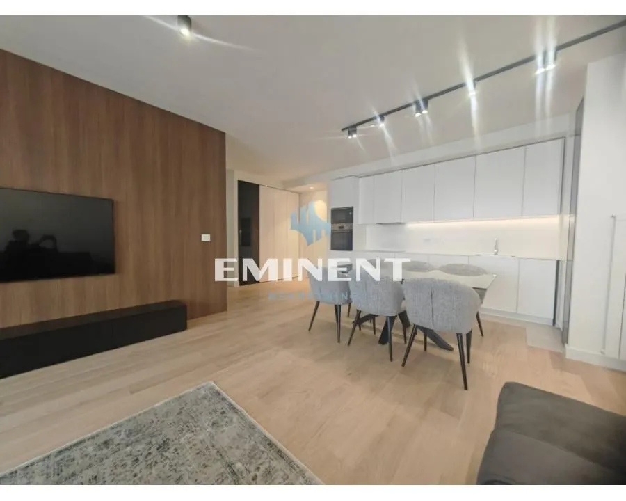 Rent, four bedroom apartment, 120m², Savski Venac, Beograd