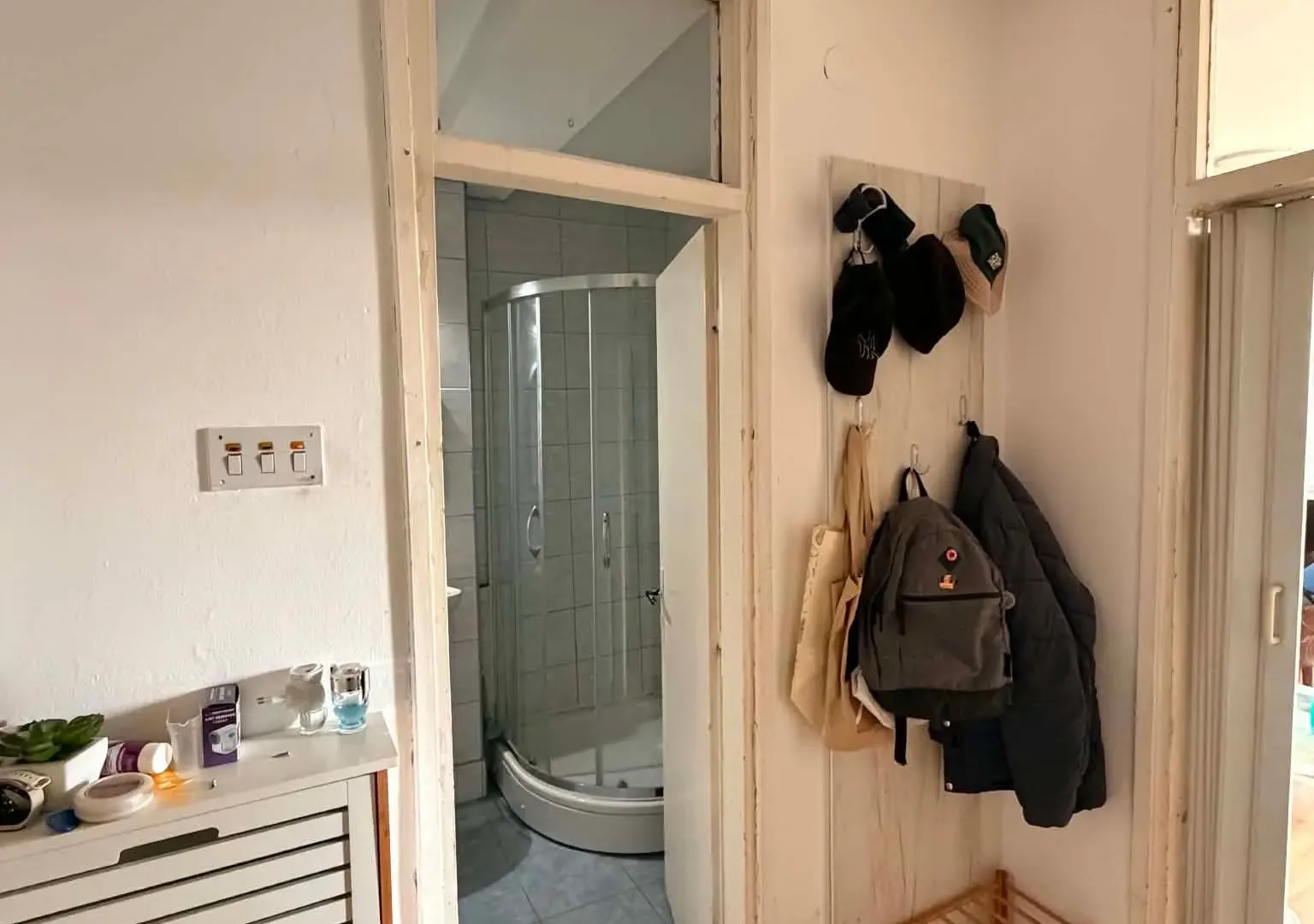 Izdavanje, jednosoban stan, 43m², Drač, Podgorica