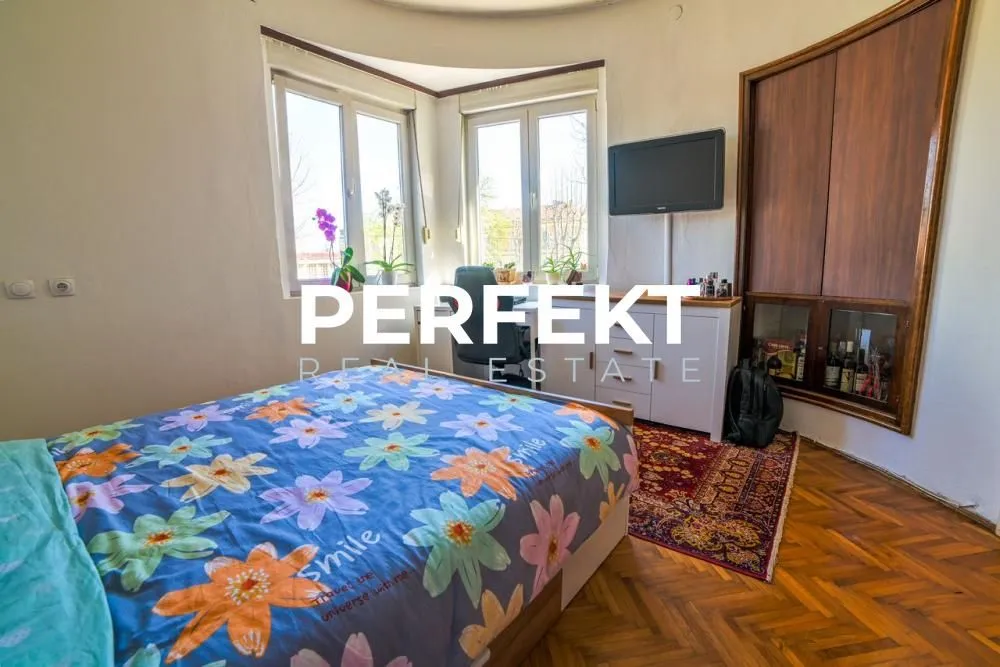 Sale, two bedroom apartment, 43m², Stari Grad, Beograd