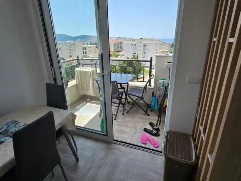 Rent, one bedroom apartment, 43m², Šušanj, Bar - image 2