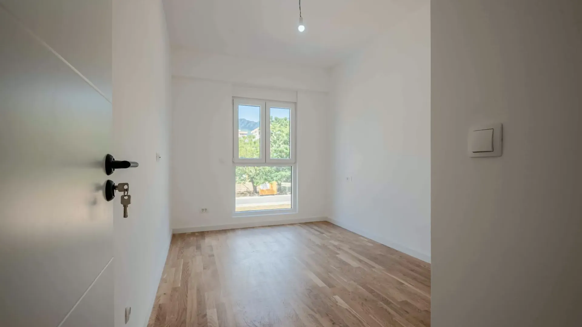 Sale, two bedroom apartment, 65m², Centar, Bar