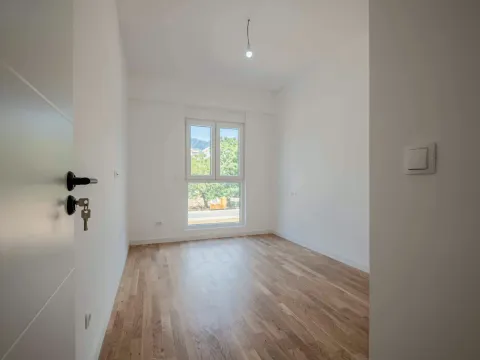 Sale, two bedroom apartment, 65m², Centar, Bar - image 6