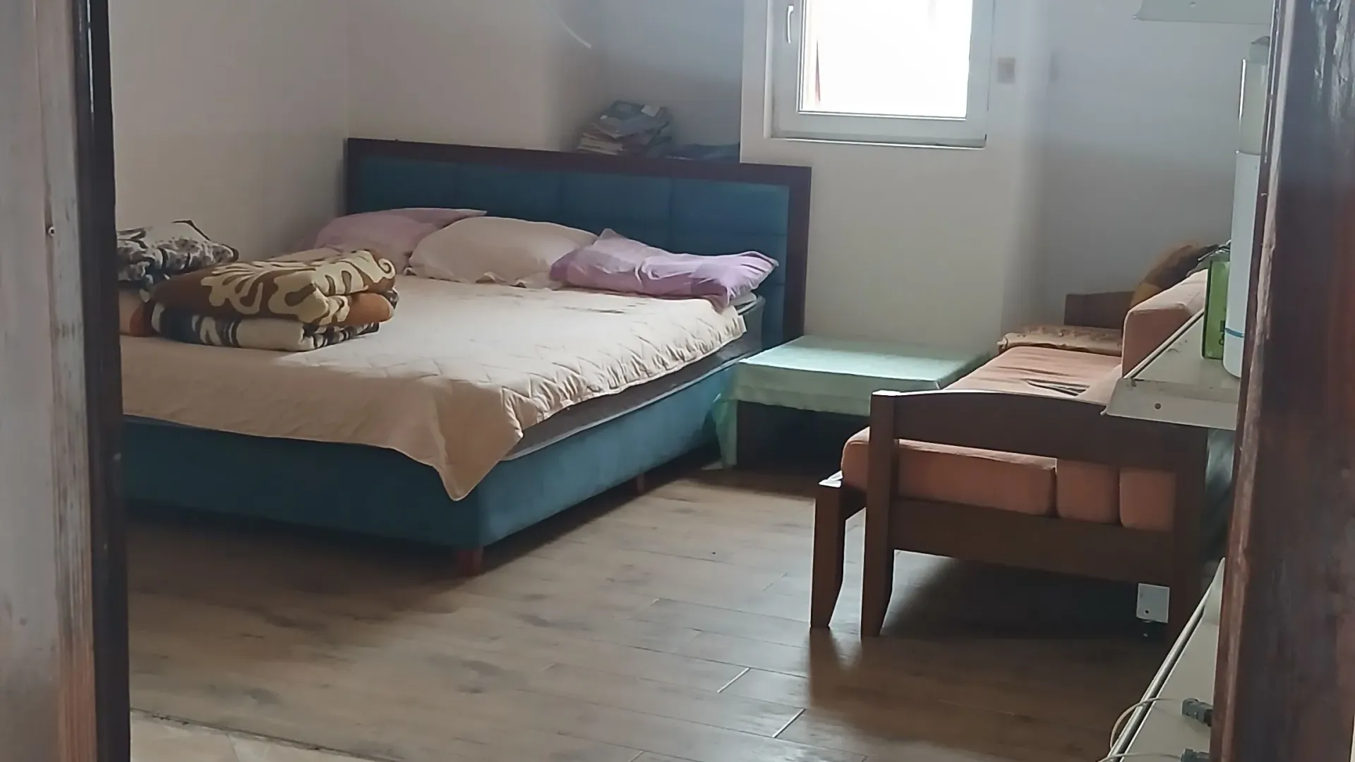 Izdavanje, trosoban stan, 100m², Stari Aerodrom, Podgorica