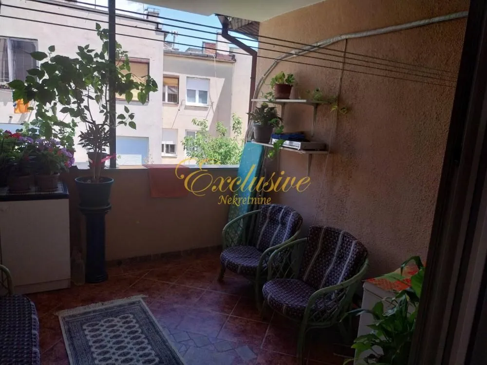 Sale, four bedroom apartment, 105m², Stari Grad, Beograd