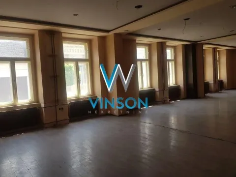 Prodaja, kuća, 890m², Centar, Sombor - image 6