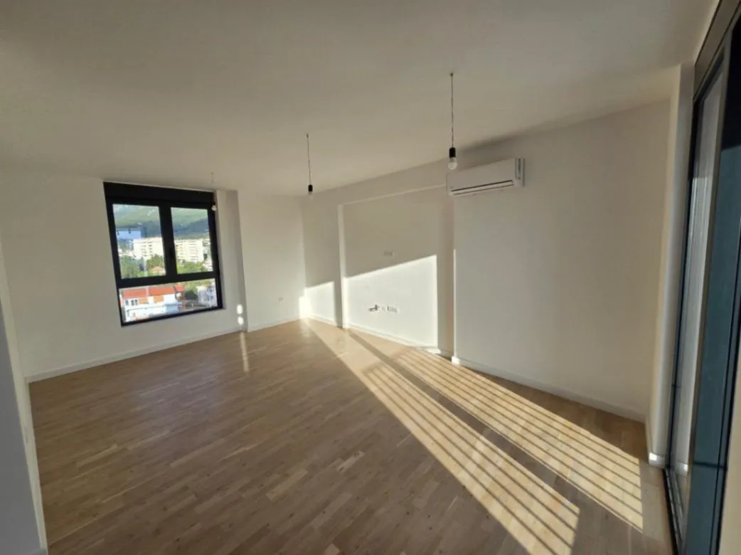 Sale, three bedroom apartment, 73m², Bar, Crna Gora