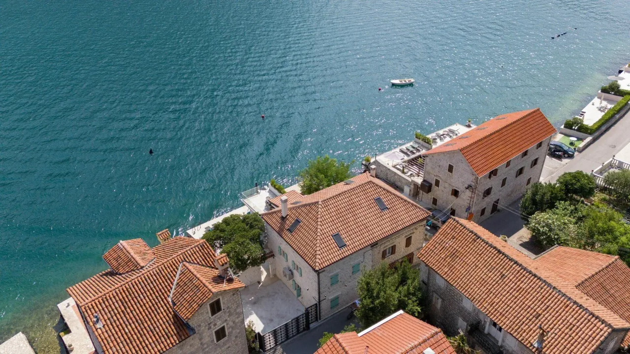 Prodaja, kuća, 183m², Muo, Kotor