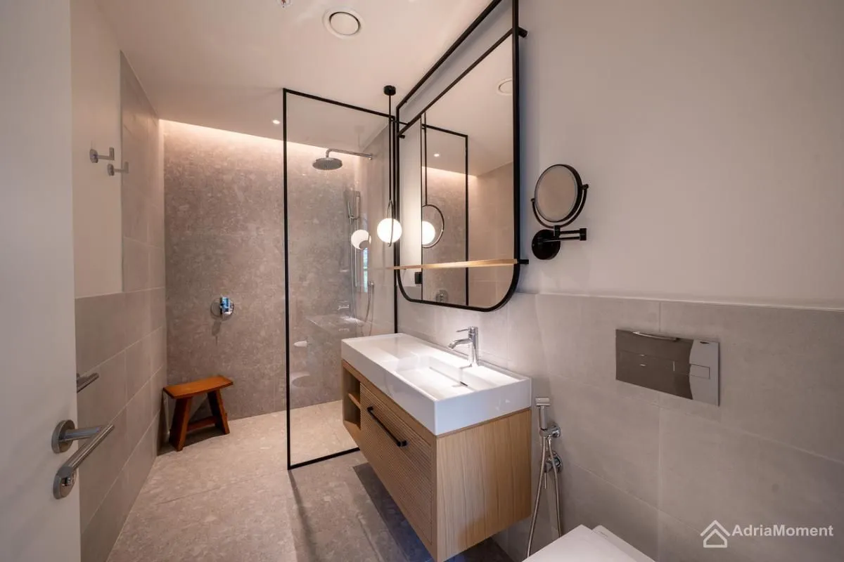 Prodaja, dvosoban stan, 91m², Porto Montenegro, Tivat