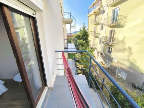 Izdavanje, jednosoban stan, 43m², Lazi, Budva - image 8