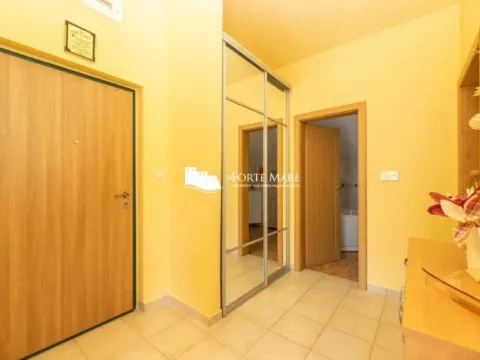 Sale, one bedroom apartment, 50m², Đenovići, Herceg Novi - image 6