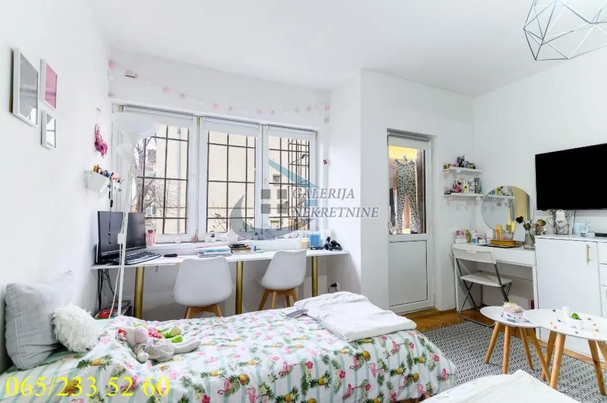 Prodaja, dvosoban stan, 61m², Slavujev Venac, Zvezdara Sve Podlokacije