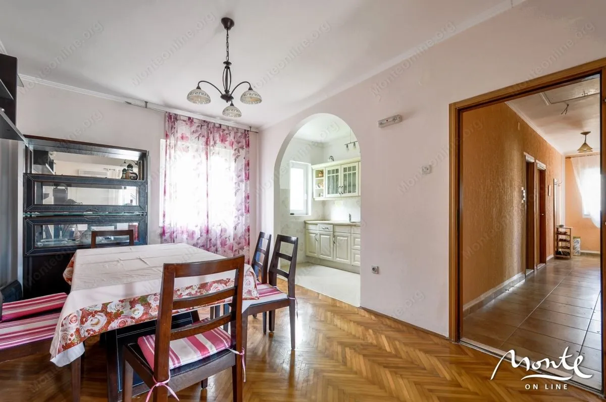 Prodaja, kuća, 181m², Bijela, Herceg Novi