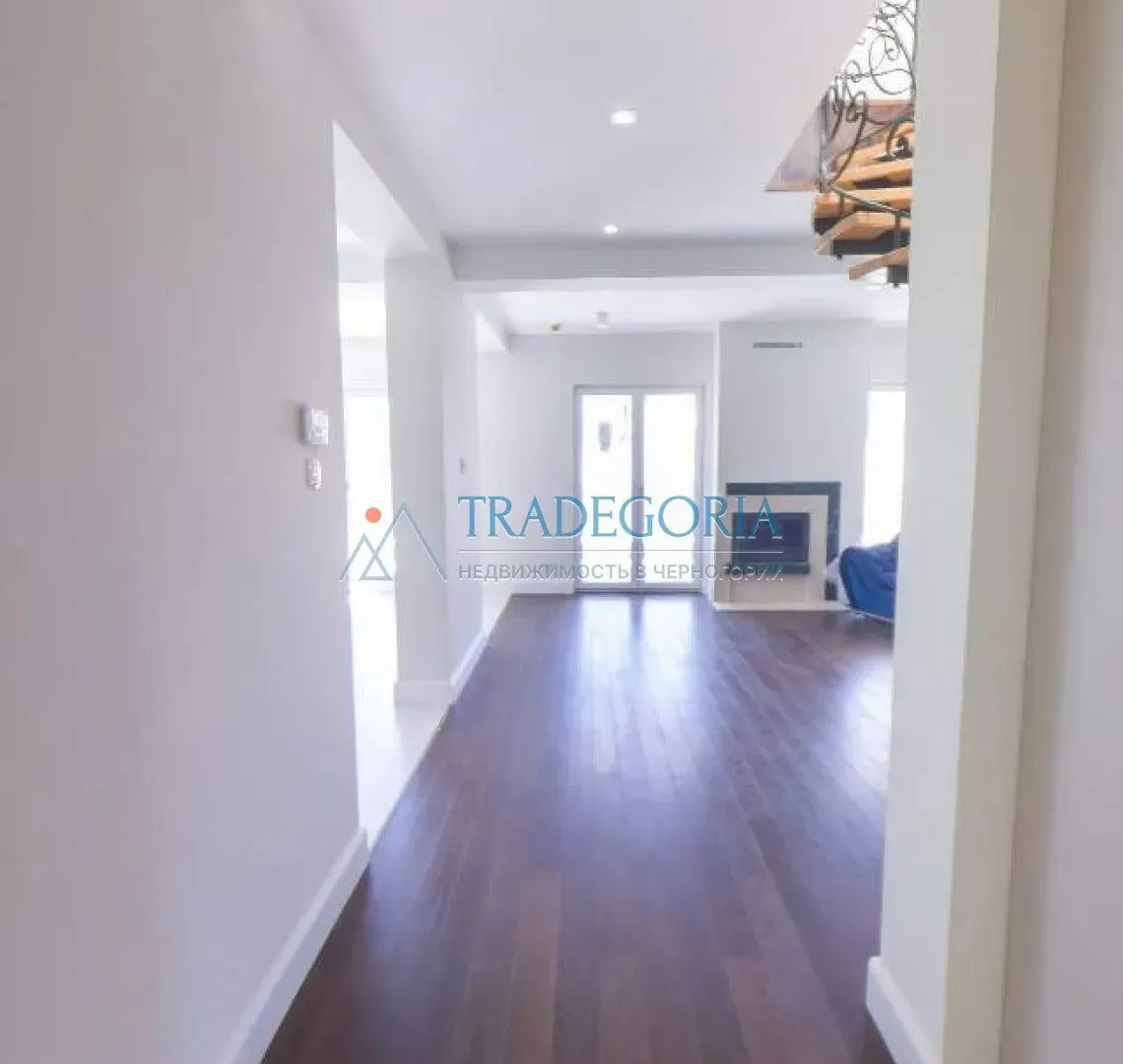 Prodaja, trosoban stan, 225m², Đenovići, Herceg Novi