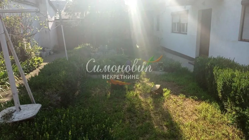 Prodaja, kuća, 187m², Zemun Cara Dušana, Zemun Sve Podlokacije