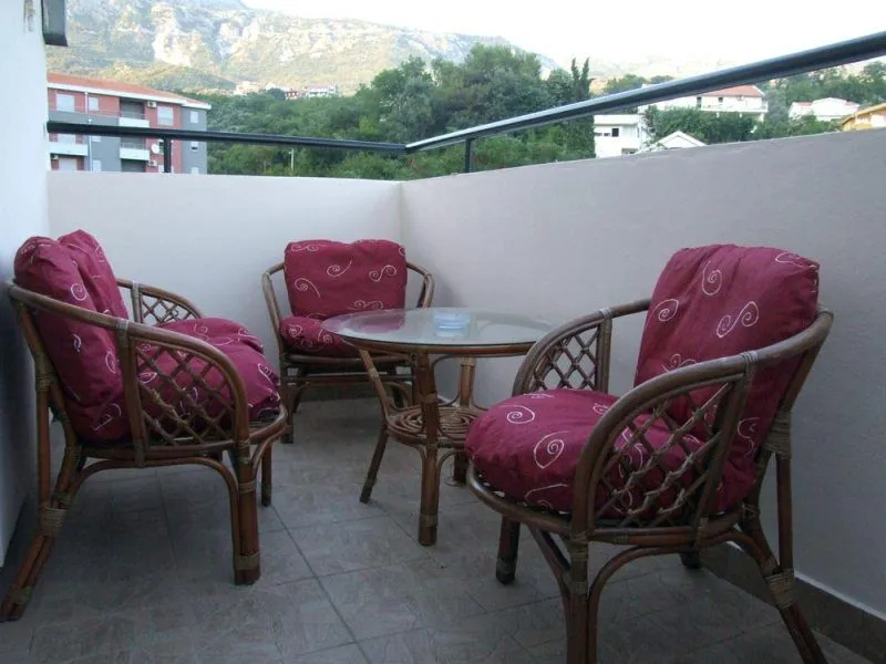 Sale, house, 718m², Bečići, Budva