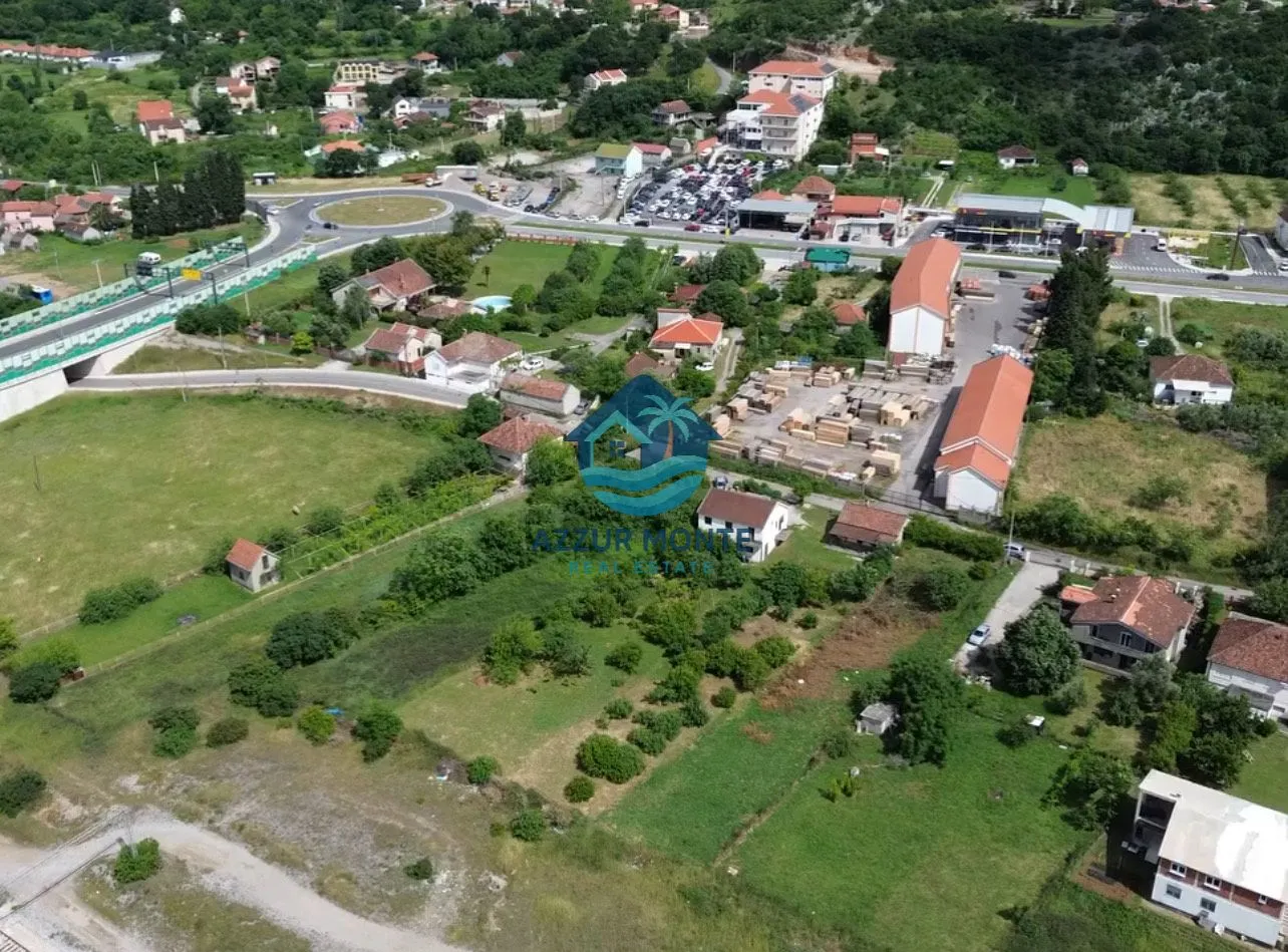 Prodaja, plac, 980m², Zlatica, Podgorica