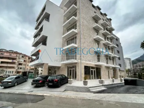 Prodaja, dvosoban stan, 82m², Budva, Crna Gora