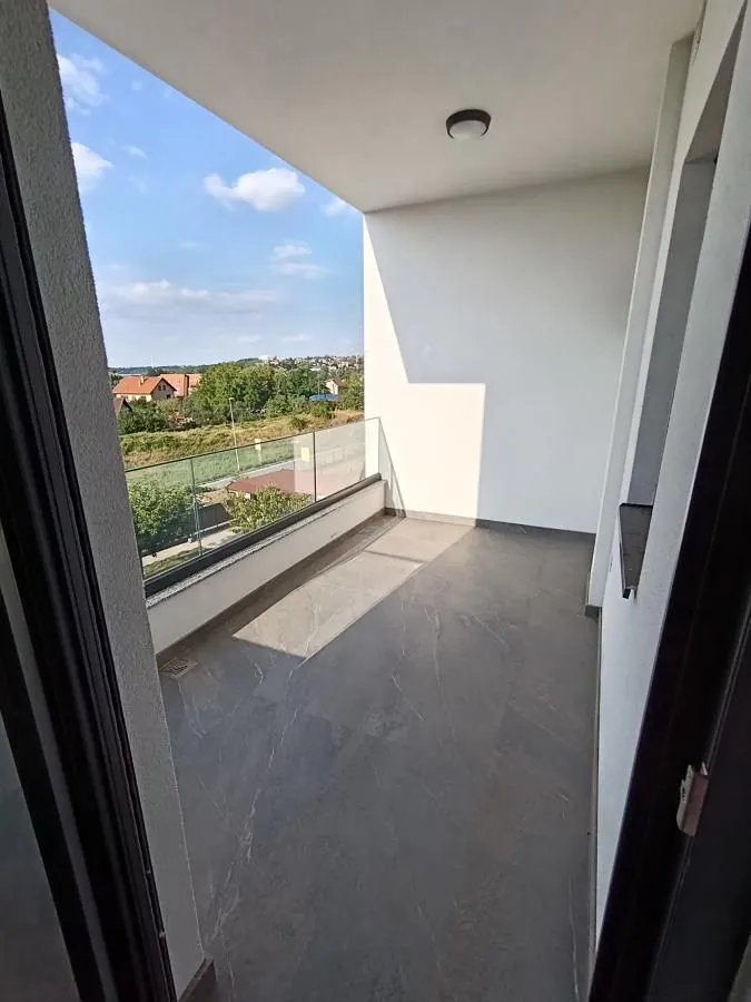 Prodaja, četvorosoban stan, 140m², Sremska Kamenica, Petrovaradin