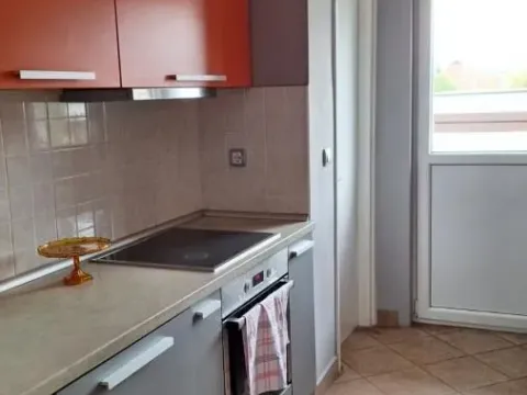 Izdavanje, trosoban stan, 78m², Stari grad, Novi Sad - image 6