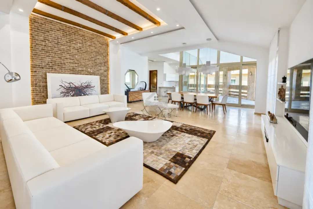 Sale, three bedroom apartment, 218m², Budva, Crna Gora