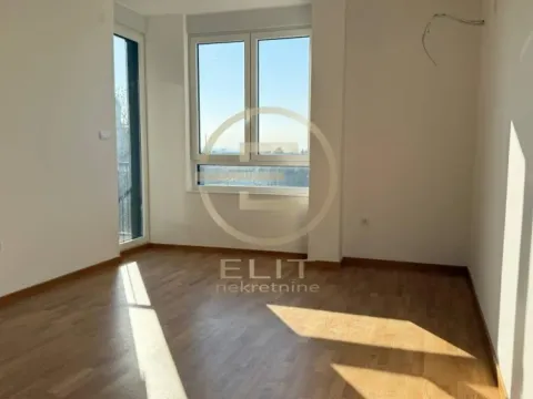Prodaja, stan, 62m², Adamovićevo Naselje, Novi Sad Sve Podlokacije - image 1