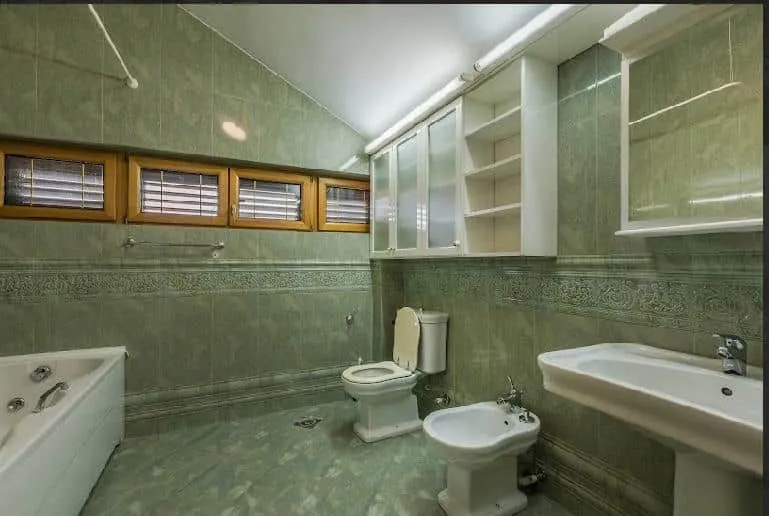 Izdavanje, kuća, 370m², Zabjelo, Podgorica