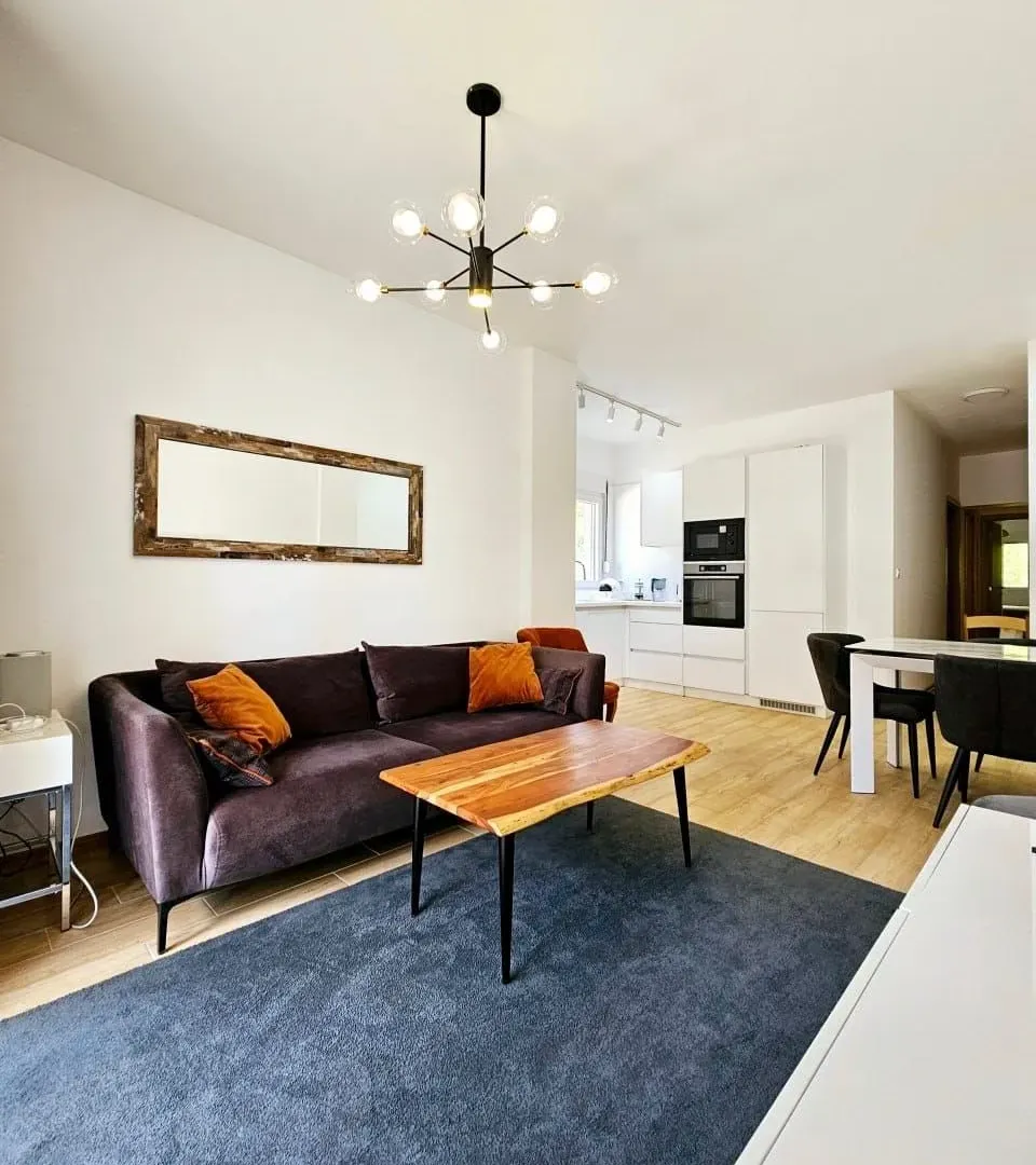 Izdavanje, dvosoban stan, 78m², Budva okolina, Budva