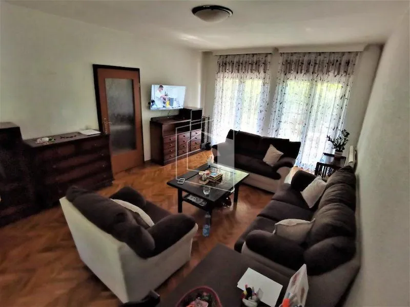 Rent, house, 250m², Stari Aerodrom, Podgorica