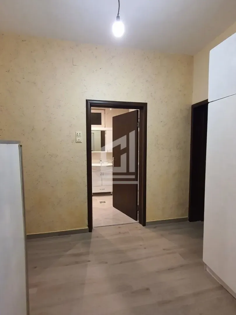 Rent, three bedroom apartment, 80m², Centar, Bar