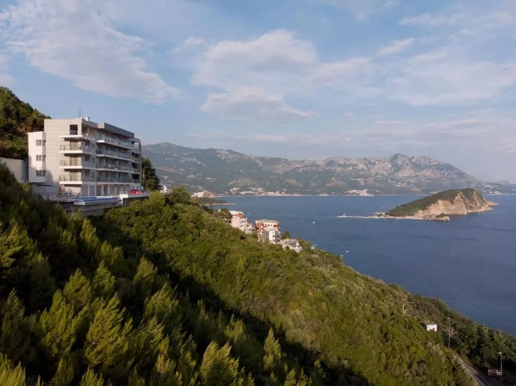 Prodaja, dvosoban stan, 70m², Komoševina, Budva