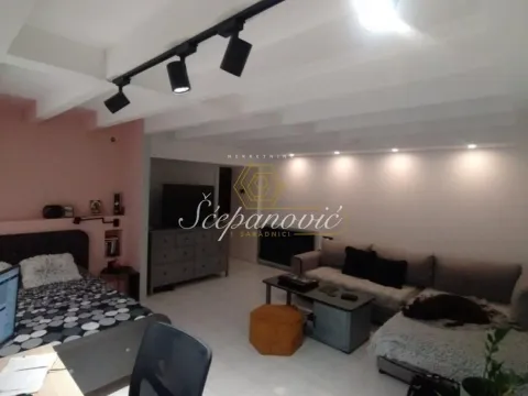 Prodaja, stan, 58m², Stari grad, Novi Sad - image 8