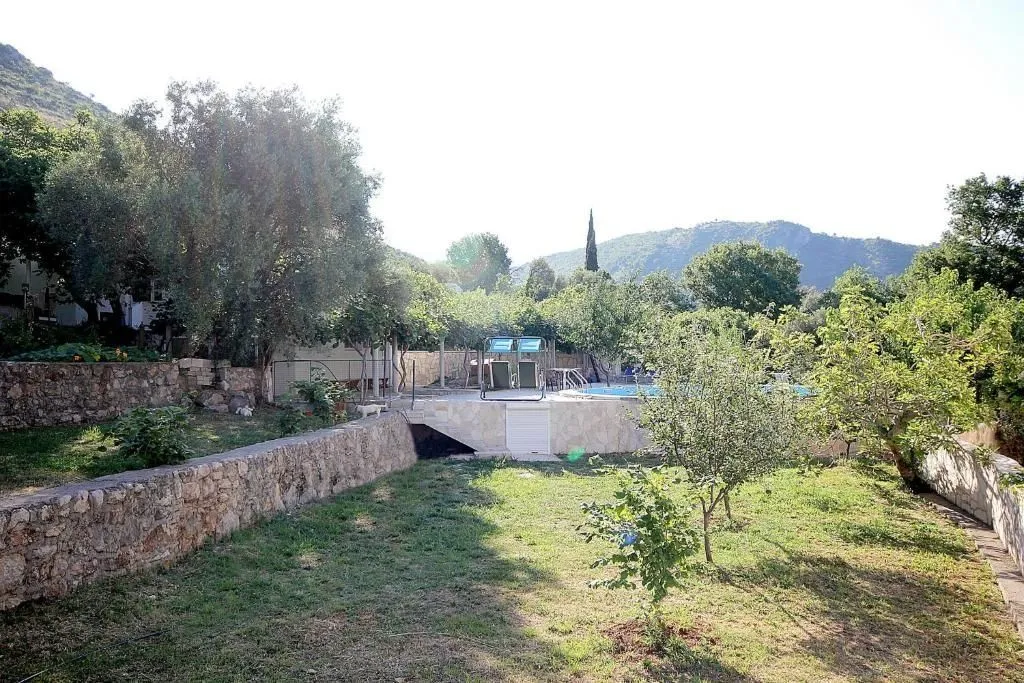 Sale, house, 170m², Reževići, Budva