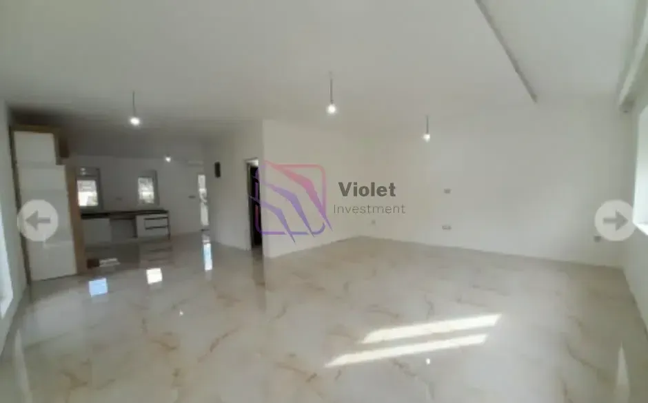 Prodaja, trosoban stan, 160m², Centar, Budva
