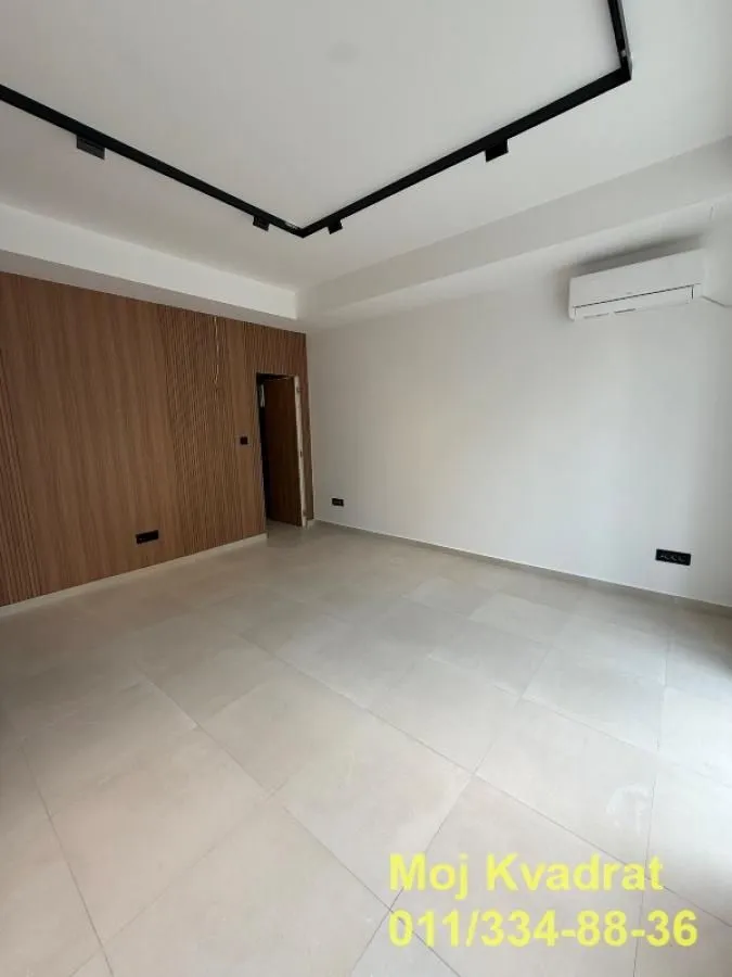 Izdavanje, poslovni prostor, 25m², Uciteljsko Naselje, Zvezdara Sve Podlokacije