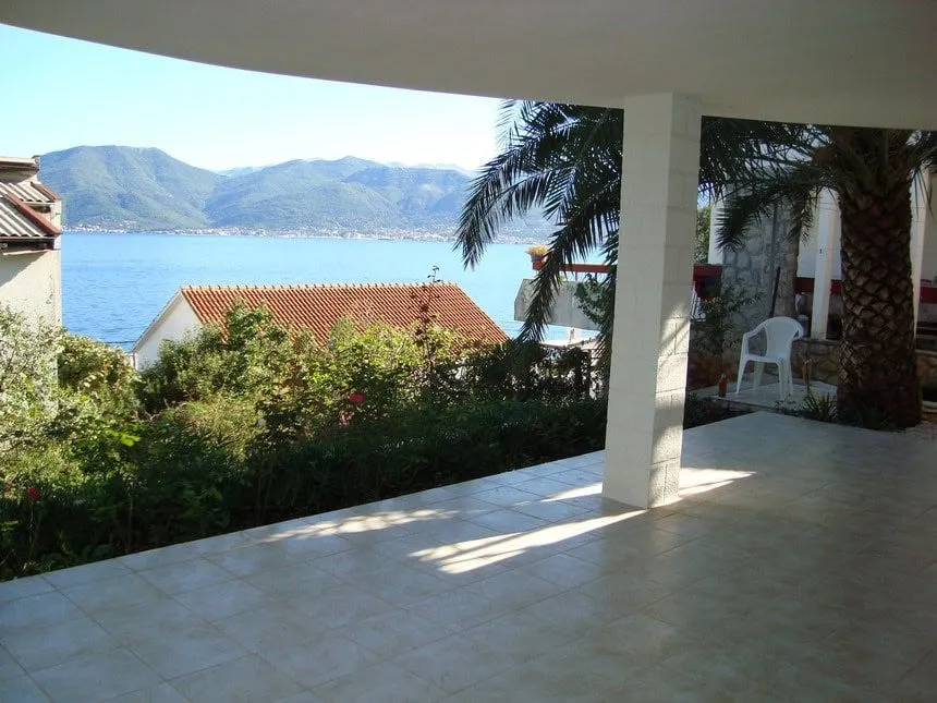 Prodaja, kuća, 142m², Krašići, Tivat