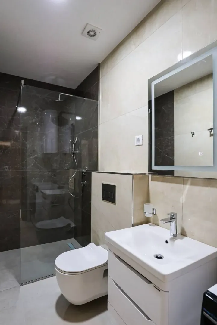 Rent, one bedroom apartment, 45m², Bečići, Budva