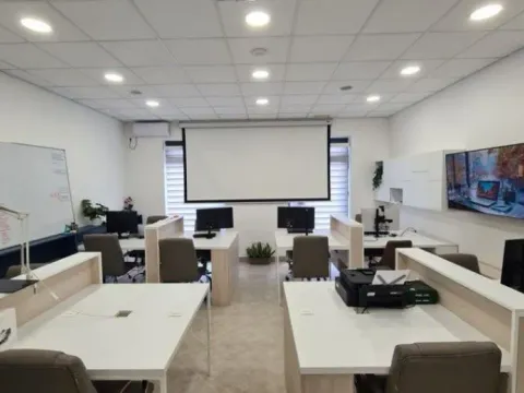 Sale, office space, 98m², Stari Aerodrom, Podgorica