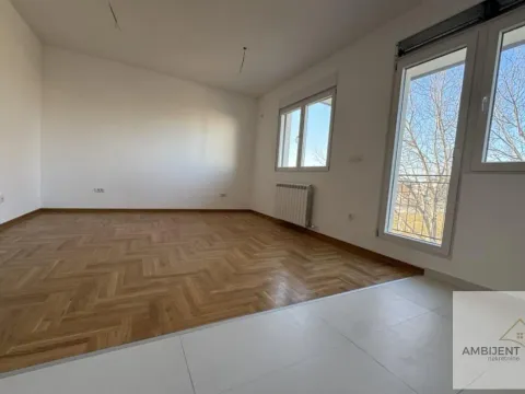 Prodaja, dvosoban stan, 47m², Surčin, Beograd - image 10