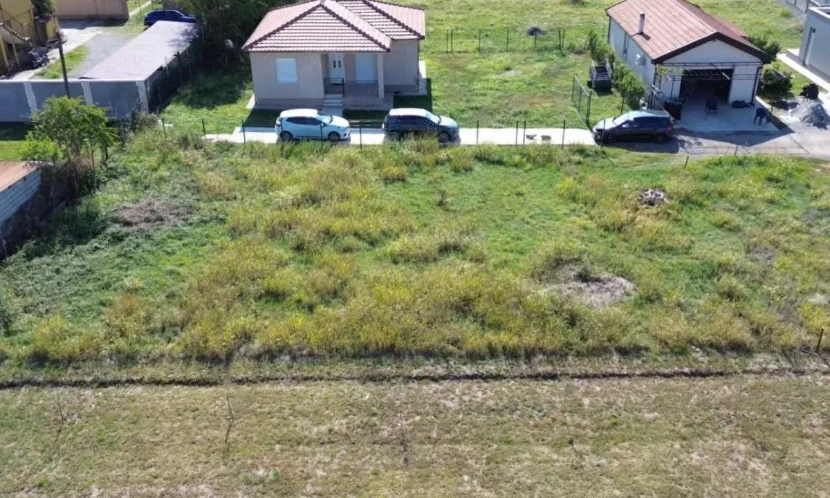 Sale, land lot, 530m², Tološi, Podgorica