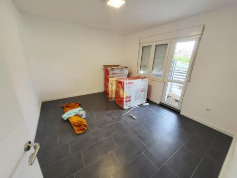 Izdavanje, trosoban stan, 68m², Veternik, Novi Sad Sve Podlokacije - image 7