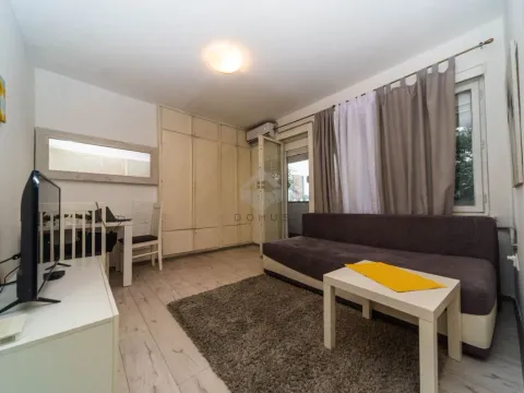 Rent, apartment, 28m², Preko Morače, Podgorica - image 1