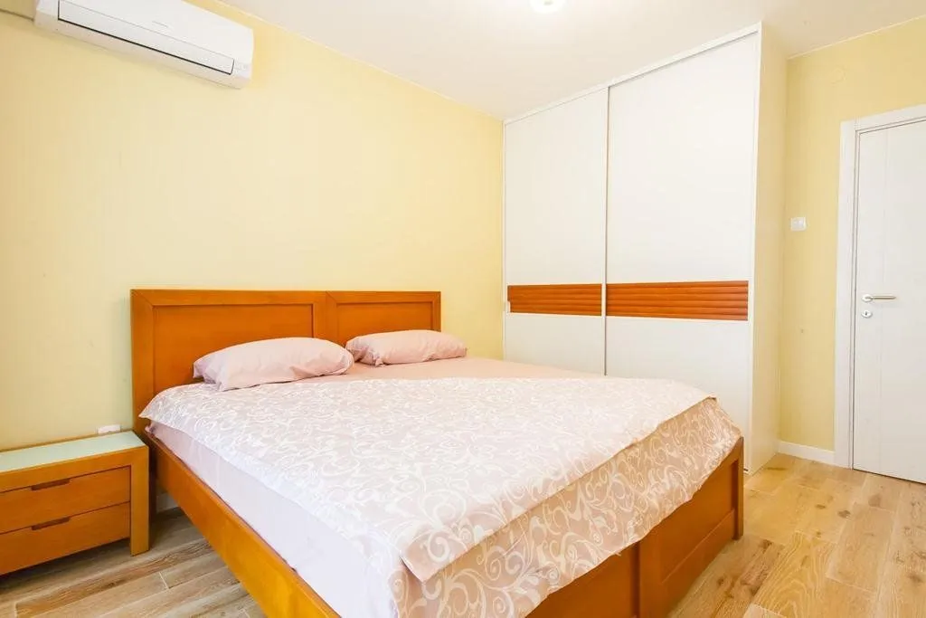 Rent, one bedroom apartment, 45m², Centar, Podgorica