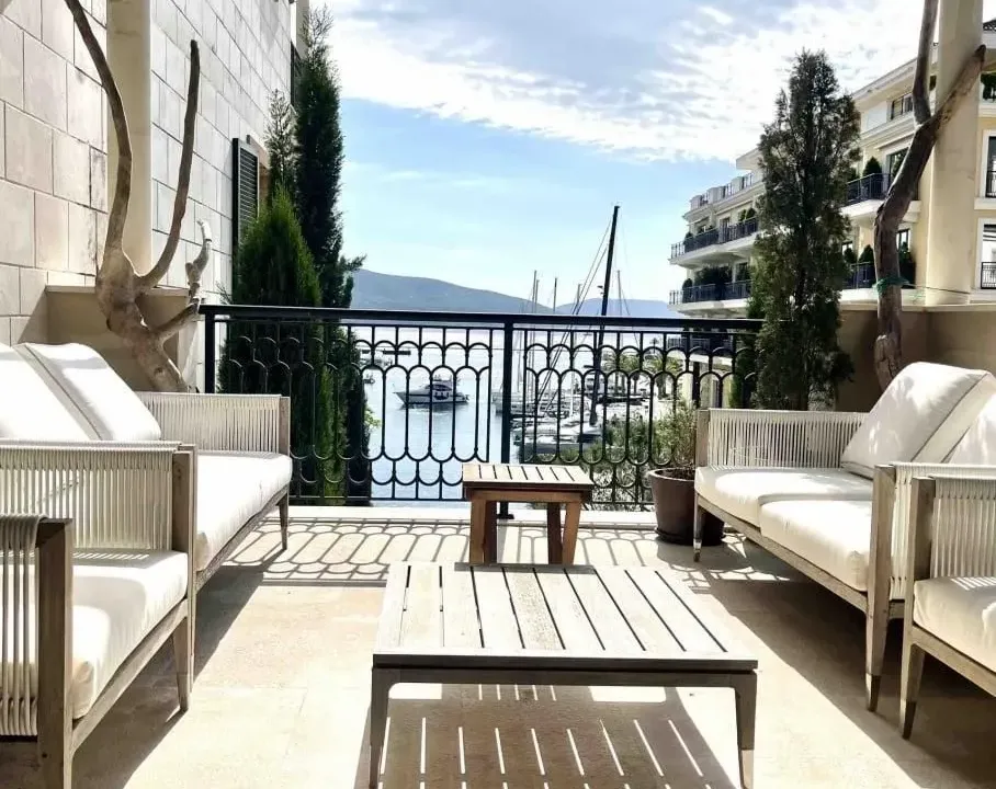 Sale, one bedroom apartment, 117m², Porto Montenegro, Tivat