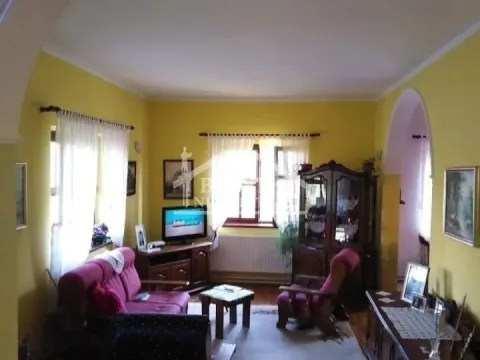 Prodaja, kuća, 197m², Ledine, Beograd - image 2