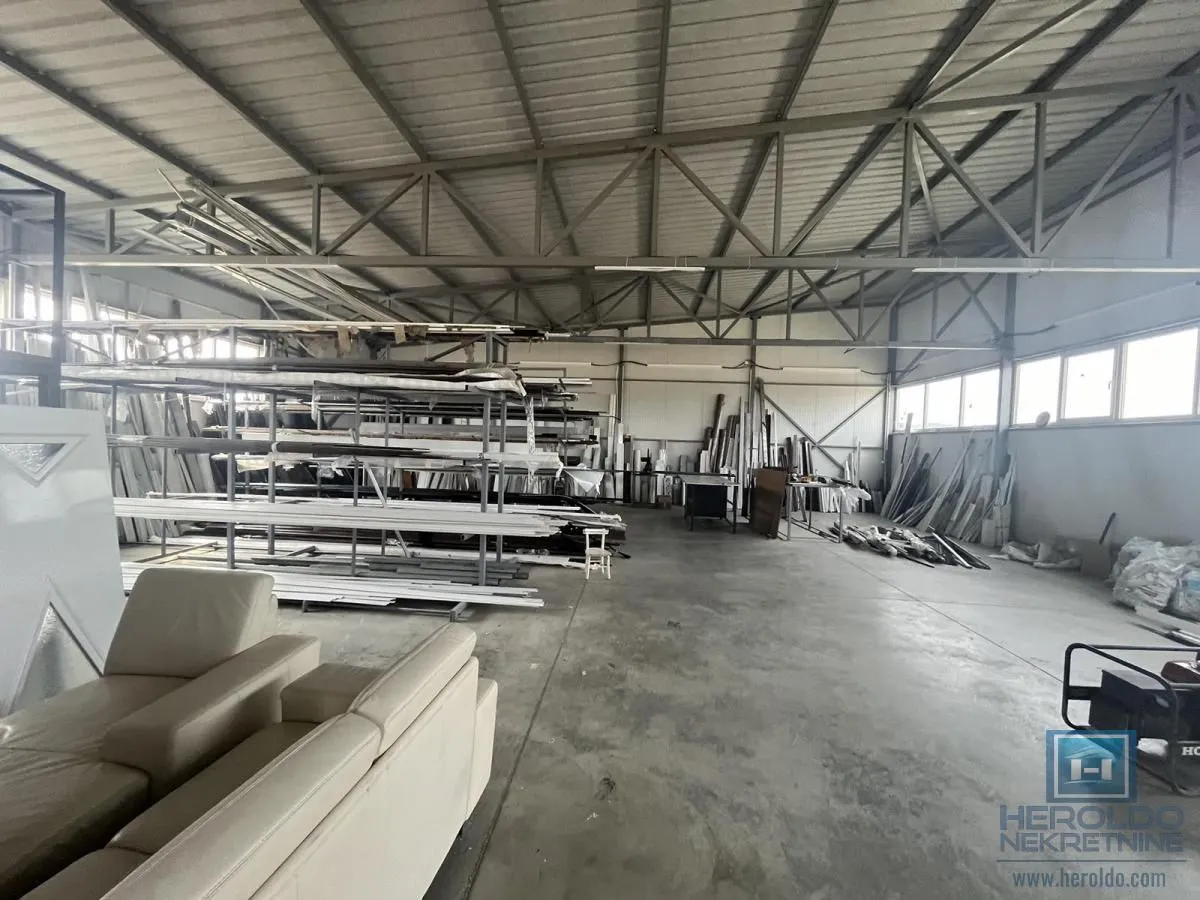 Sale, office space, 250m², Industrijska zona, Jagodina